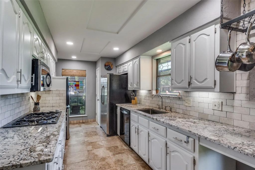 1520 Papeete Drive, Plano