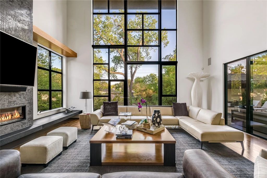 11460 Strait Lane, Dallas