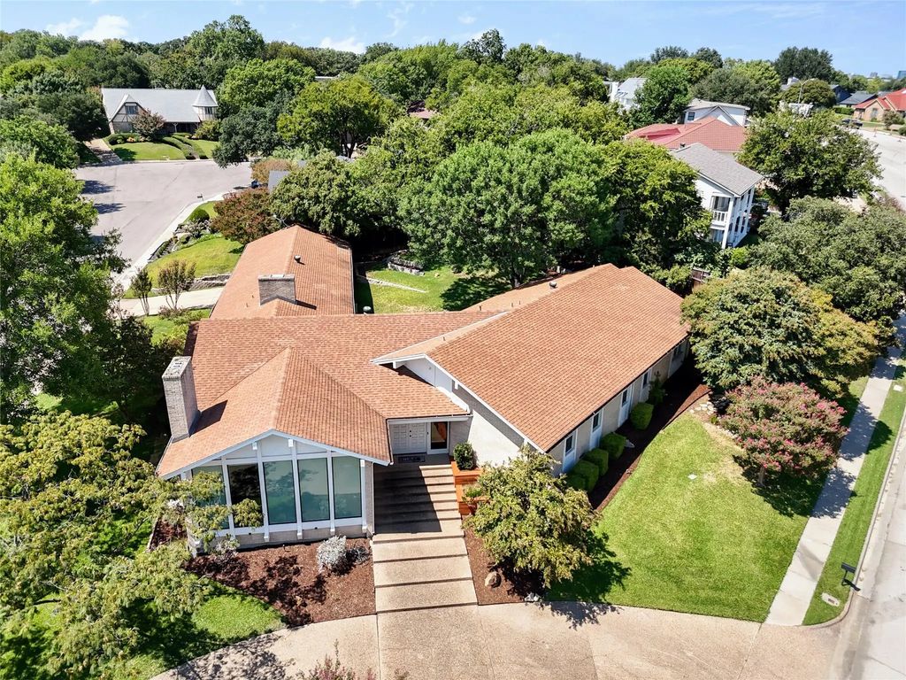 310 E Northgate Drive, Irving