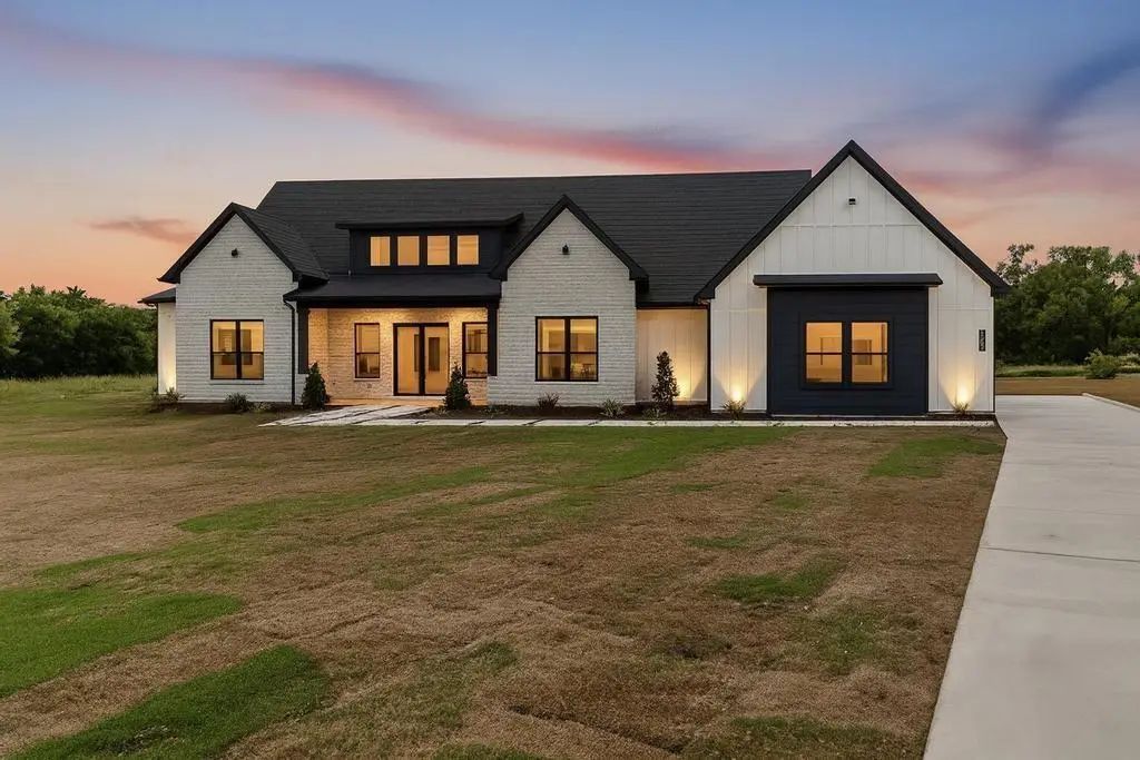 174 Norman Drive, Canton