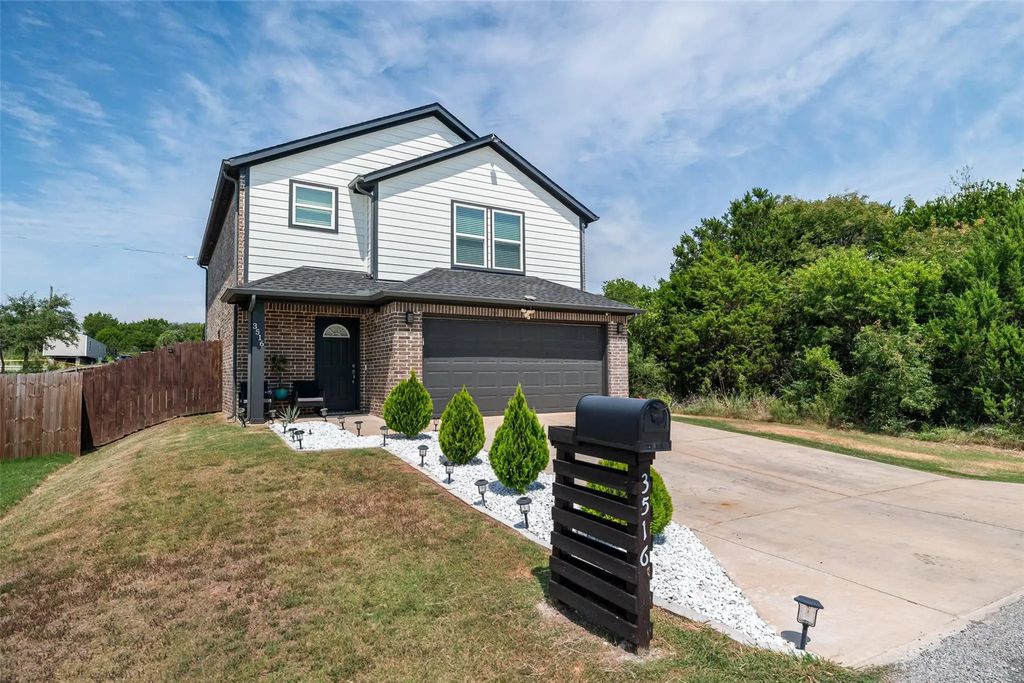 3516 Mulberry Drive, Granbury