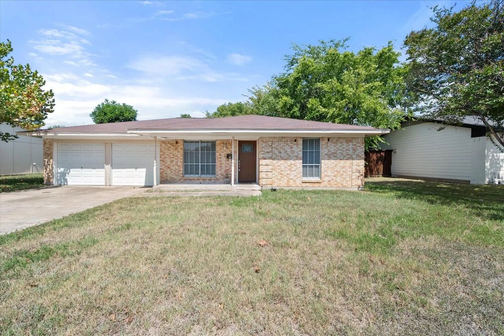 427 Azalea Lane, Duncanville