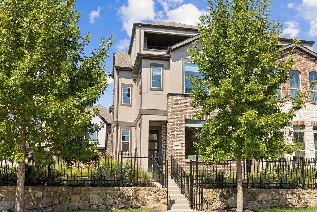 7112 Amber Grove Court, Dallas
