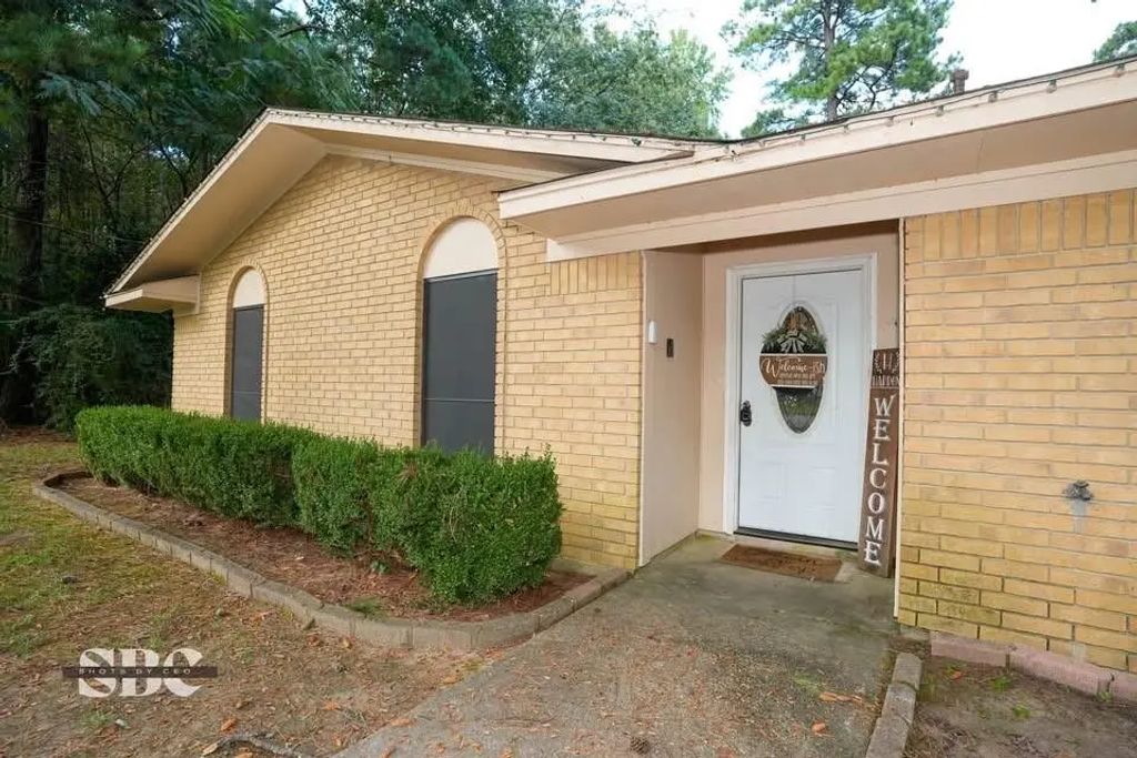307 13th Street Sw, Springhill