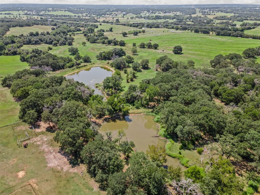 3100 Sarra Lane, Springtown