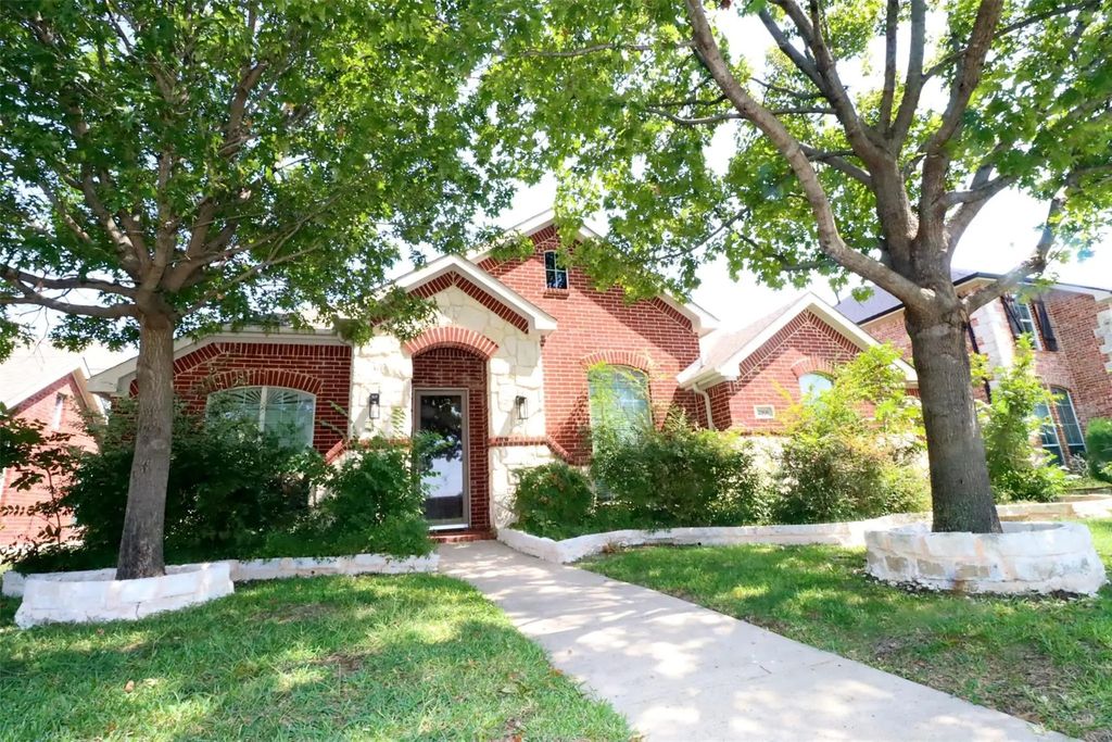 2906 Cedar Brook Drive, Garland