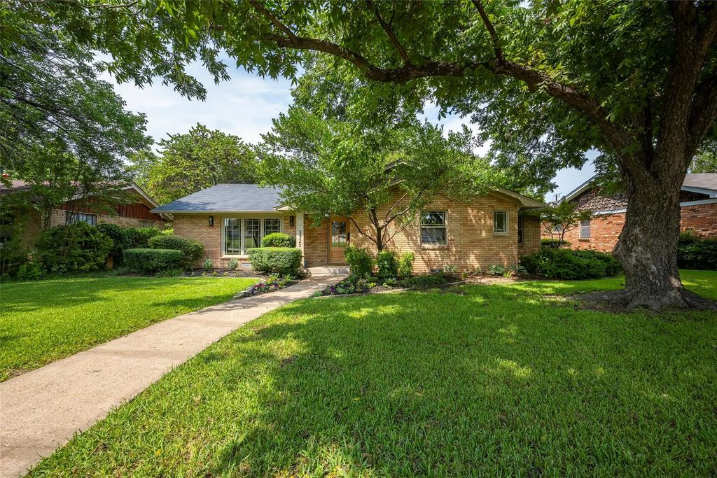 8925 Forest Cliff Drive, Dallas