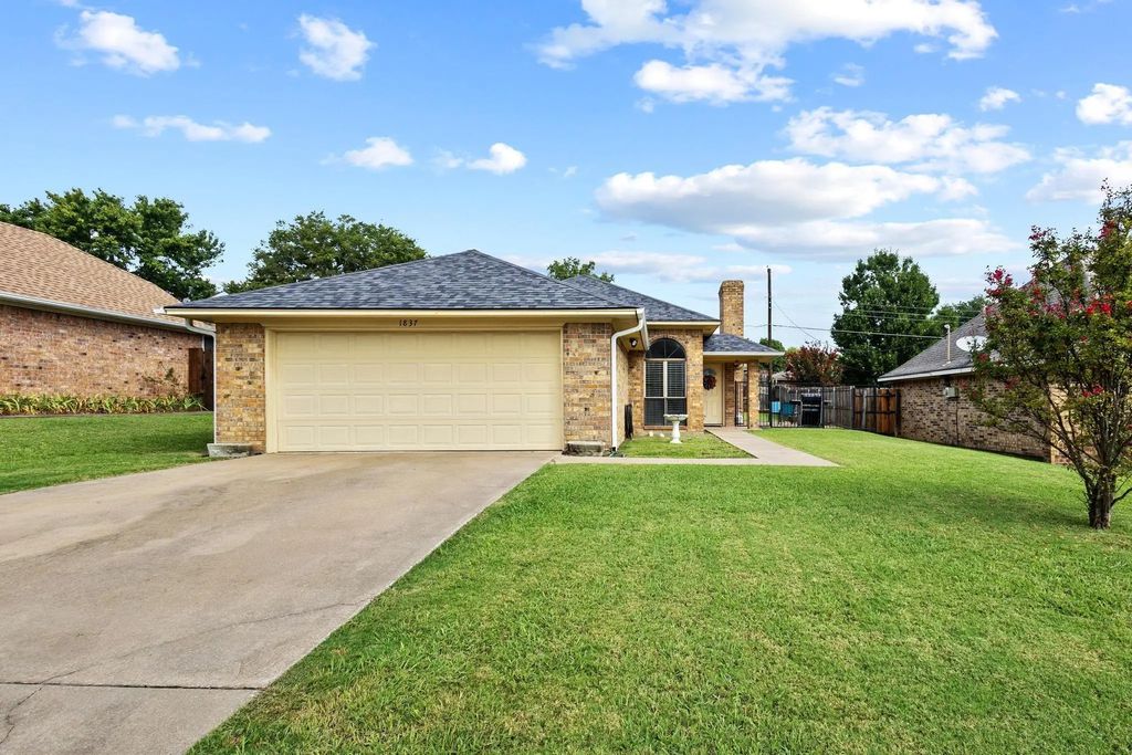 1837 Glenway Drive, Sherman
