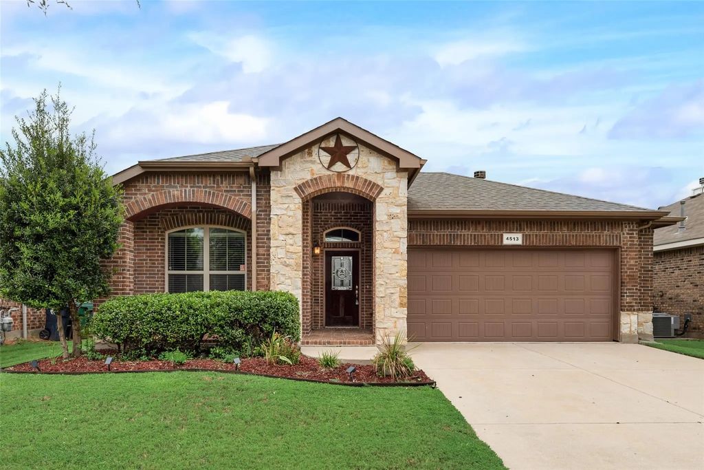 4513 Green River Drive, Denton