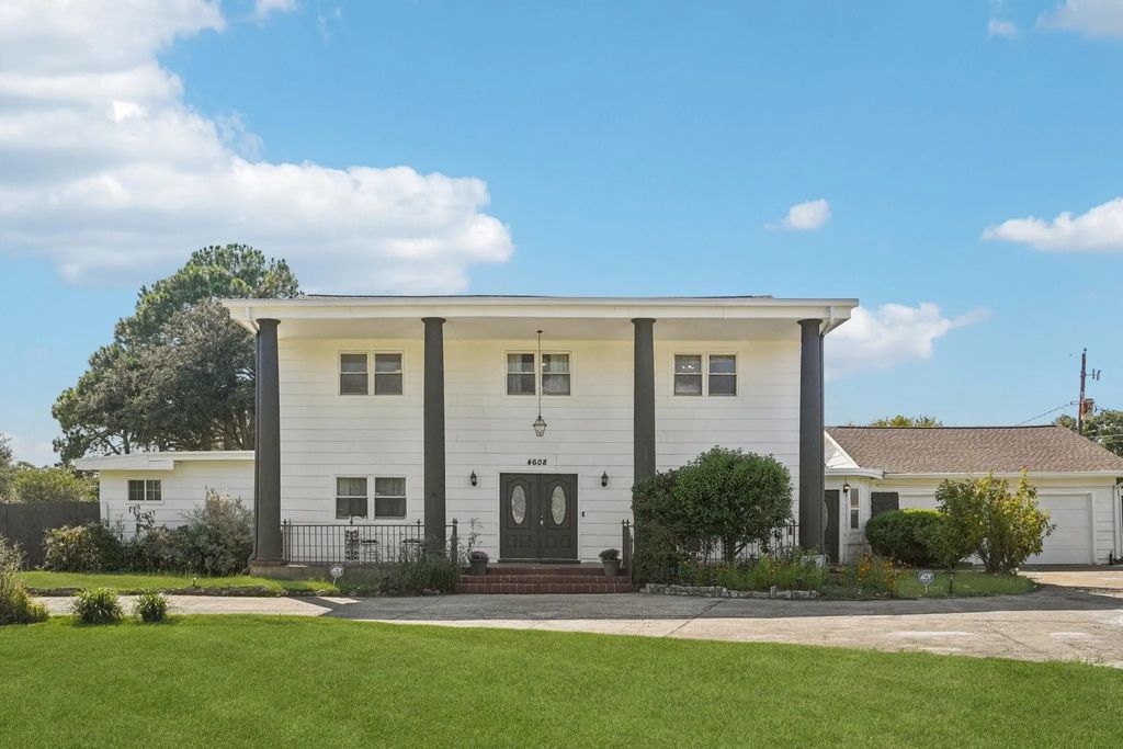 4608 Kelly Elliott Road, Arlington
