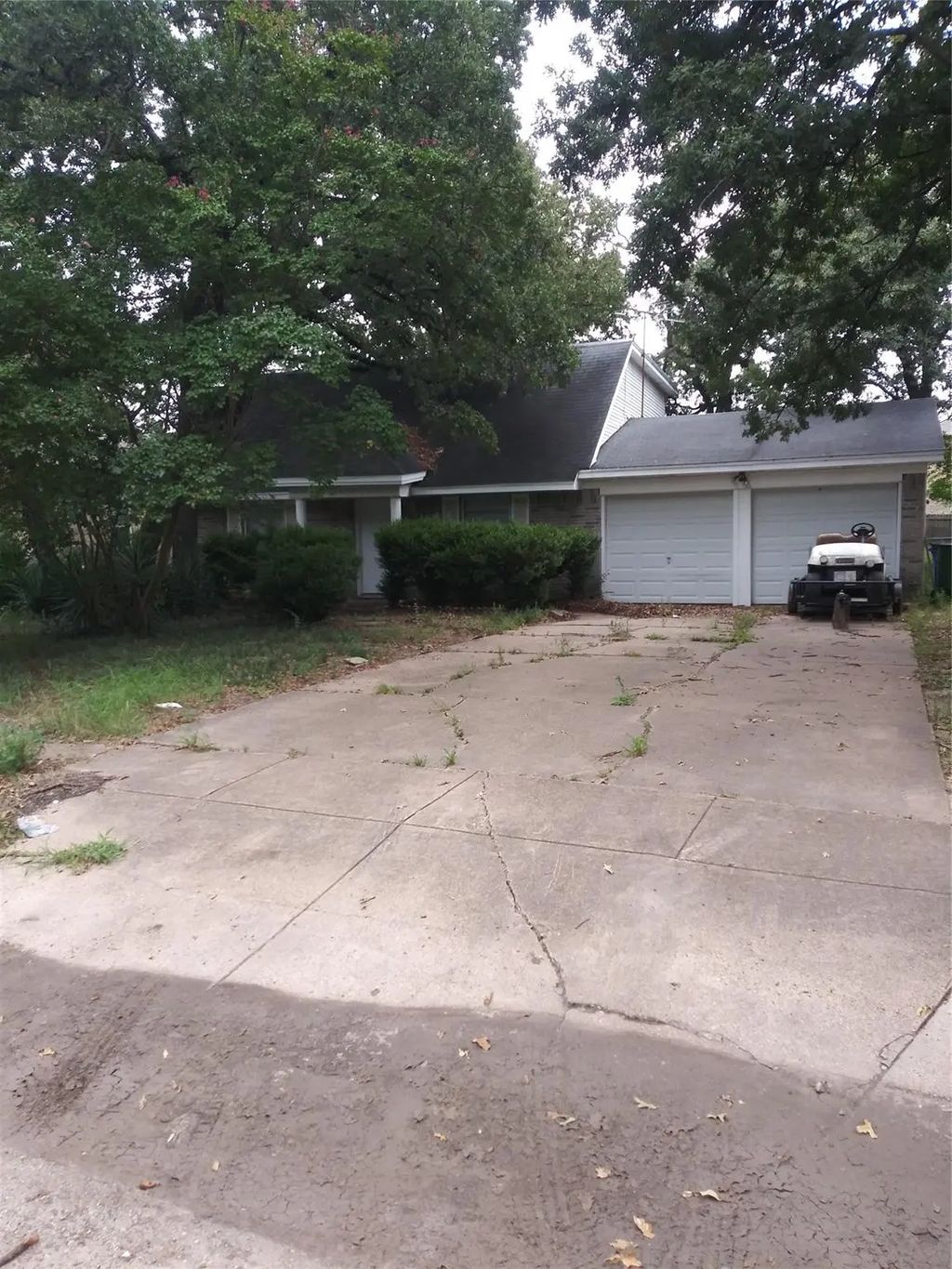 14620 Oakwood Lane, Balch Springs