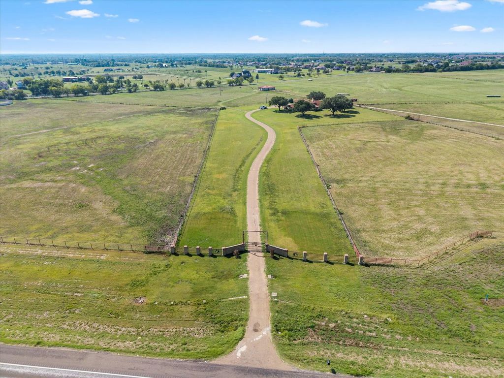 8523 State Highway 276, Royse City