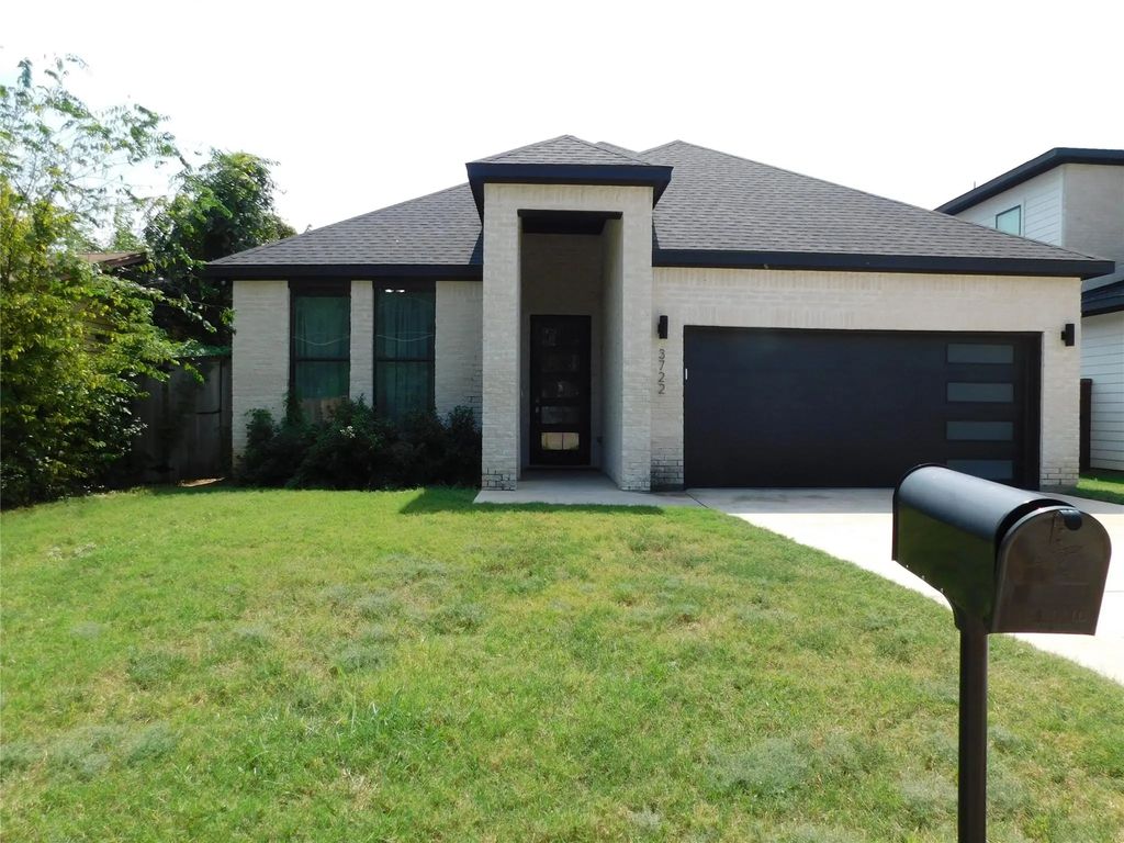 3722 Bickers Street, Dallas