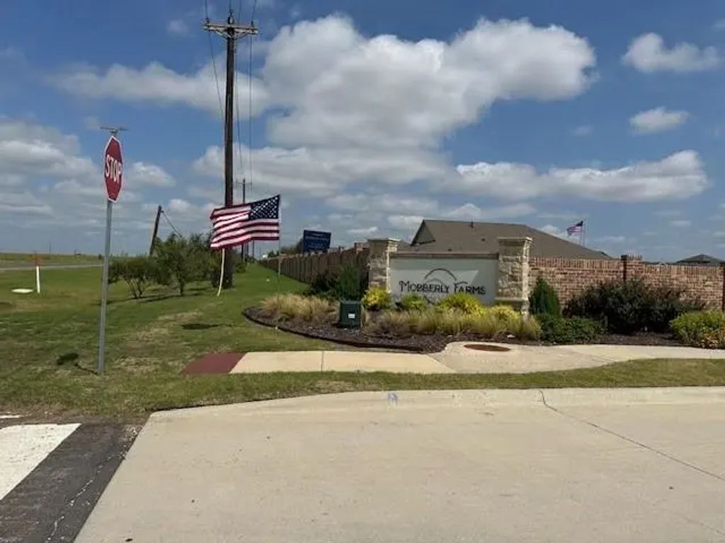 14032 Earlham Street, Pilot Point