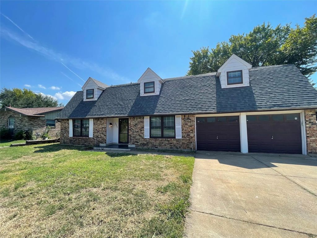 2612 Avenida Loop, Irving