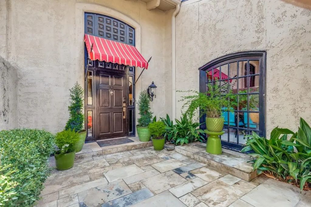 4338 Cochran Chapel Circle, Dallas