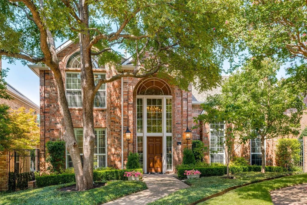 4 Glenmeadow Court, Dallas
