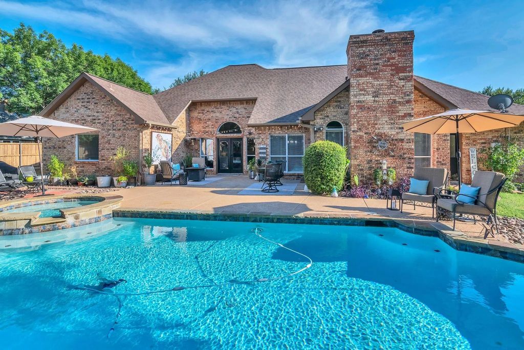 3109 Sunny Meadow Court, Dalworthington Gardens