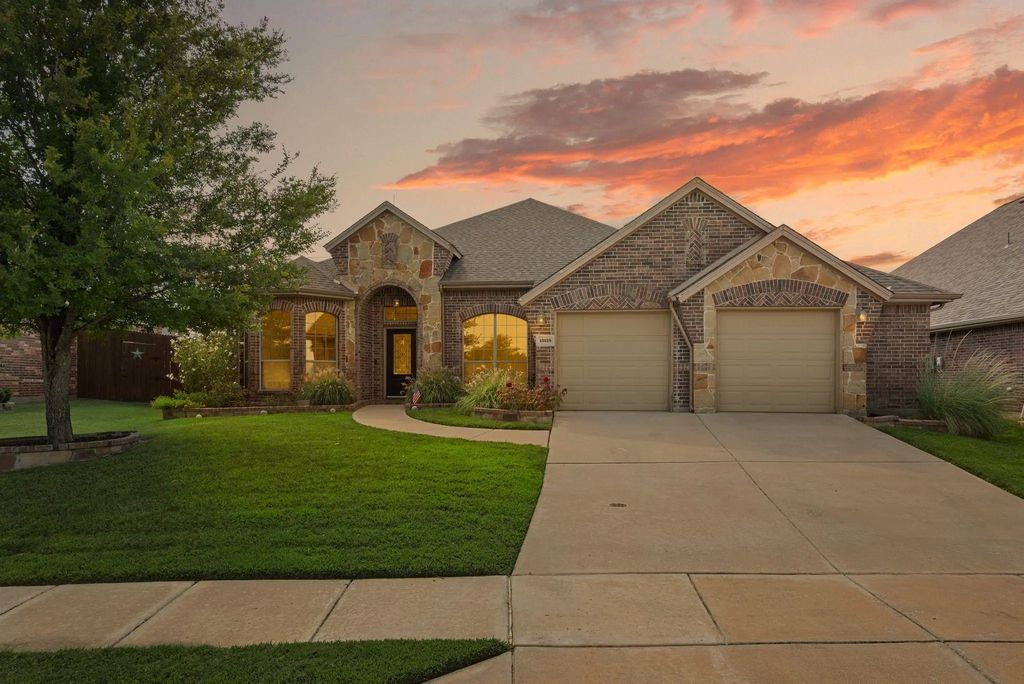 15125 Seventeen Lakes Boulevard, Fort Worth