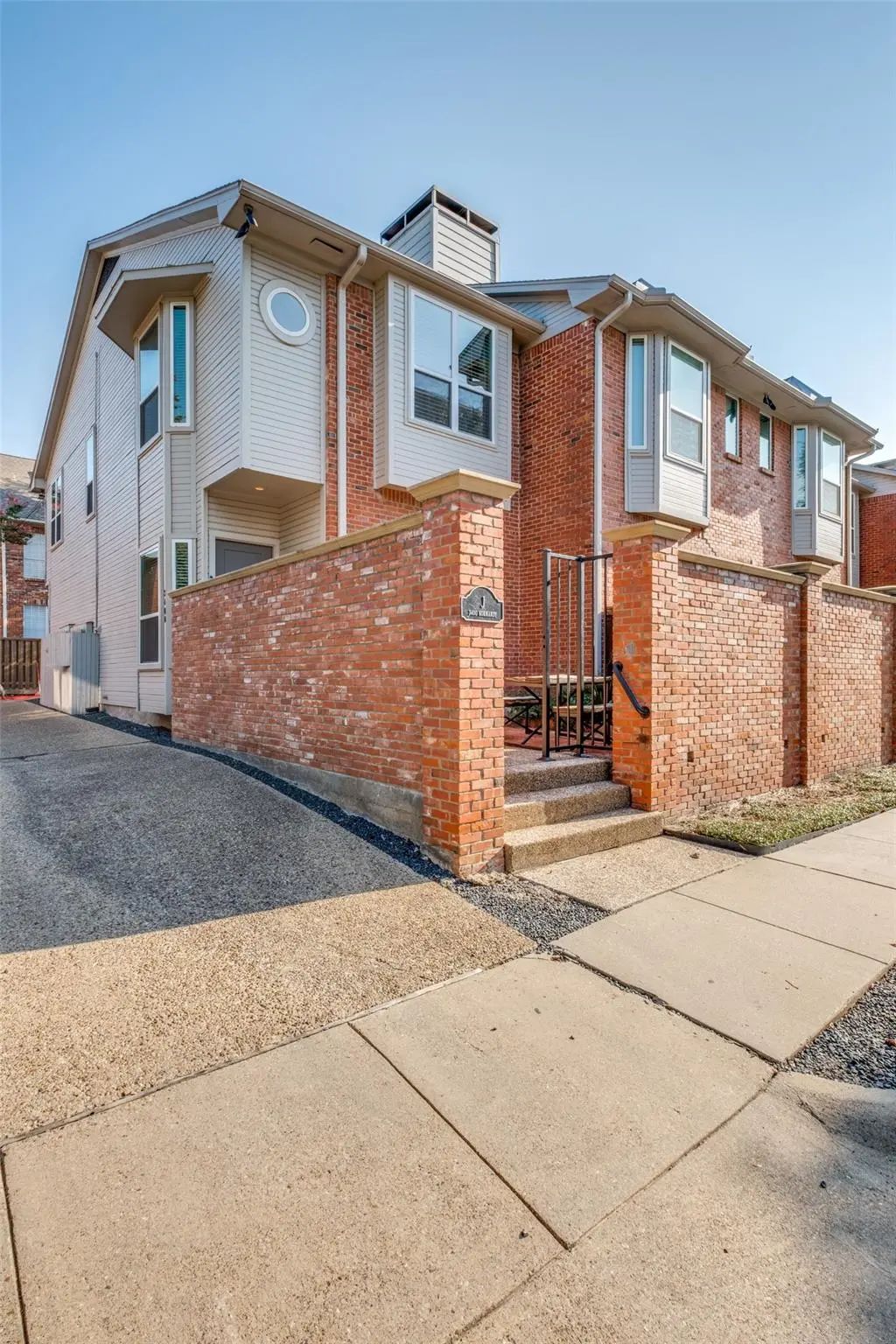 3400 Normandy J, University Park