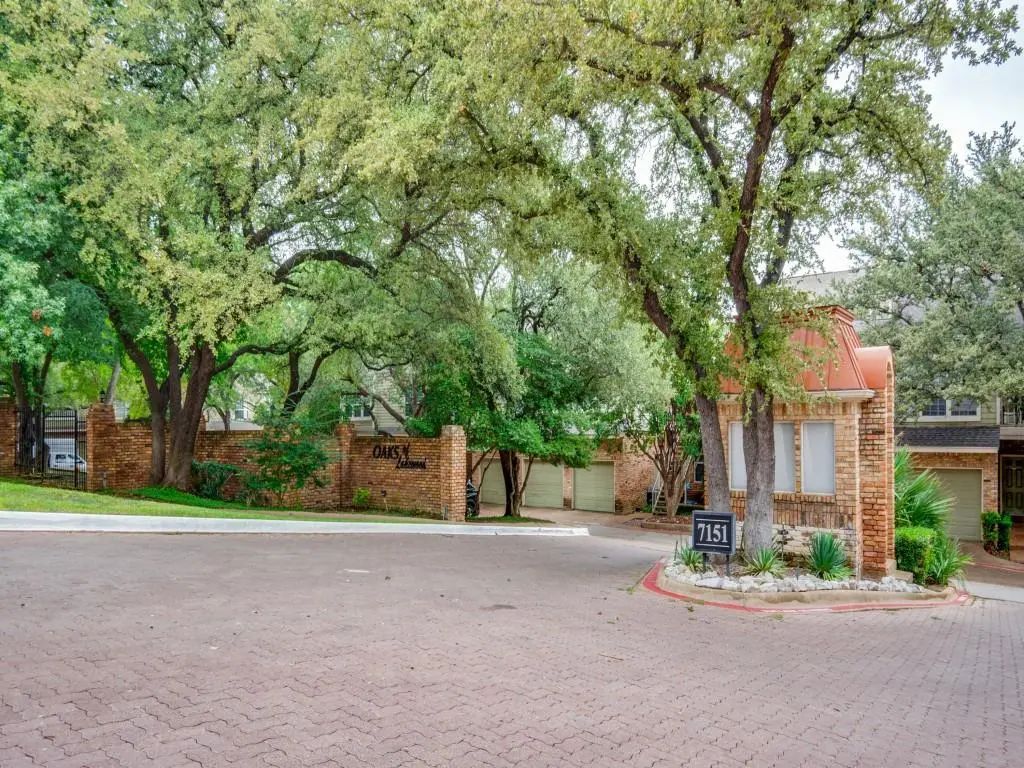 7151 Gaston Avenue 703, Dallas