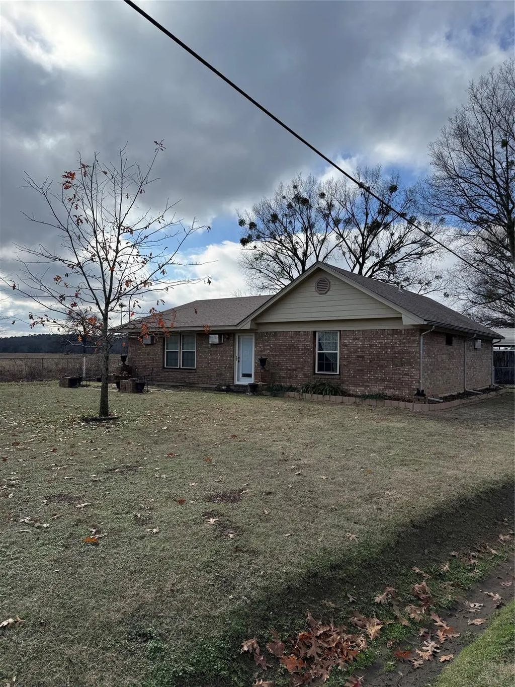 103 Farm Road 197, Arthur City