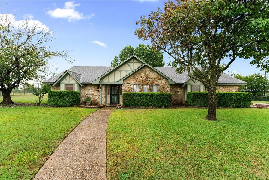 550 Jon Street, Lorena