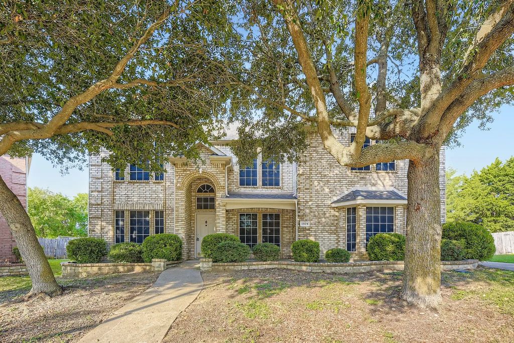 1919 High Meadow Street, Glenn Heights