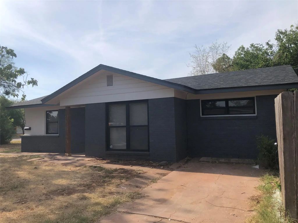1482 Briarwood Street, Abilene