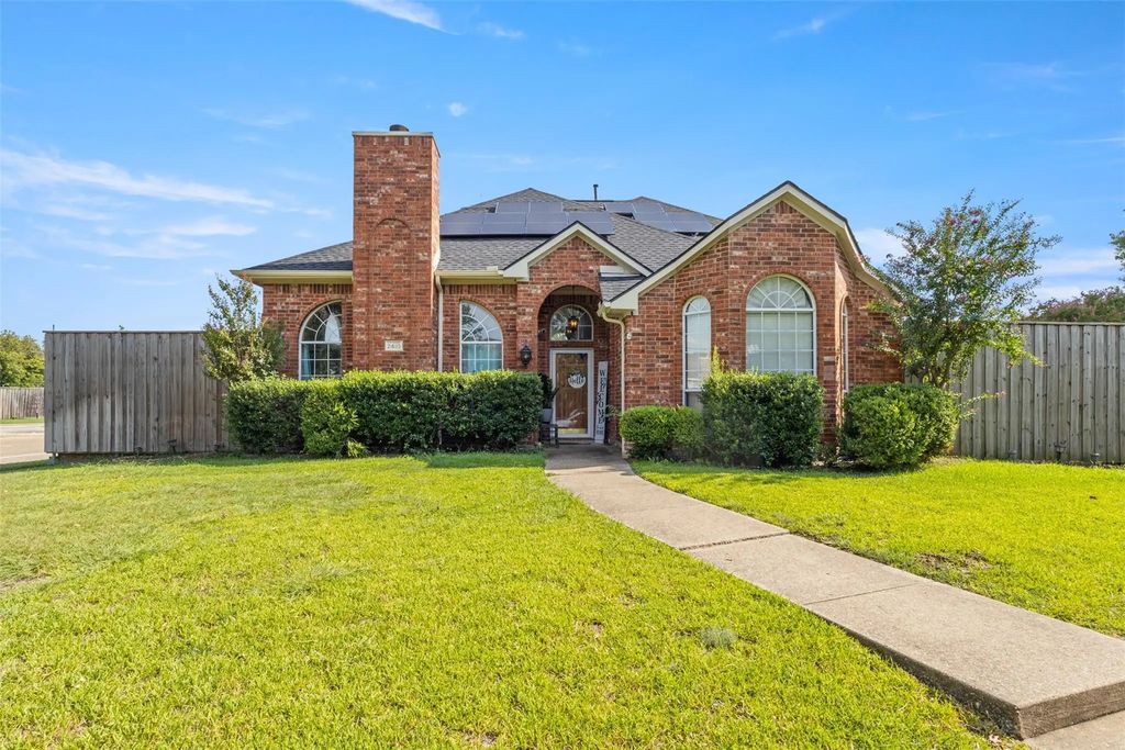 2410 Charter Creek Court, Mesquite