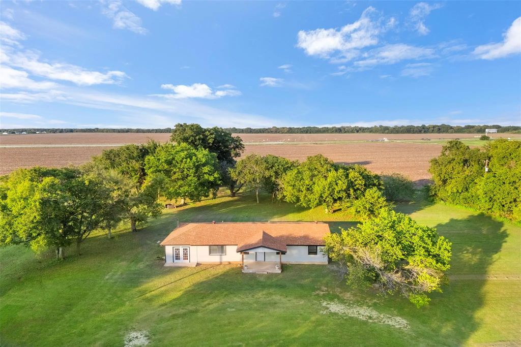 601 Old Highway 287, Waxahachie