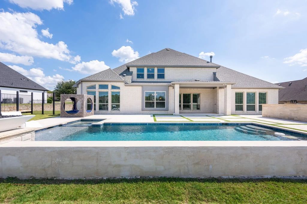 168 Falcon Point Drive, Heath
