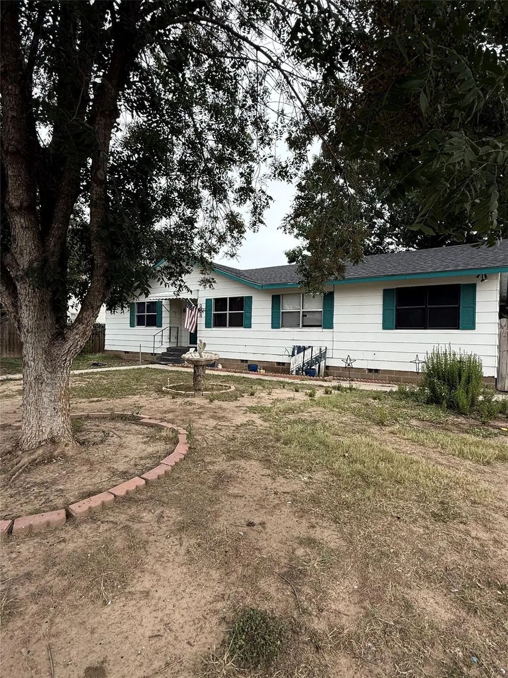 504 Cordell Street, Brownwood