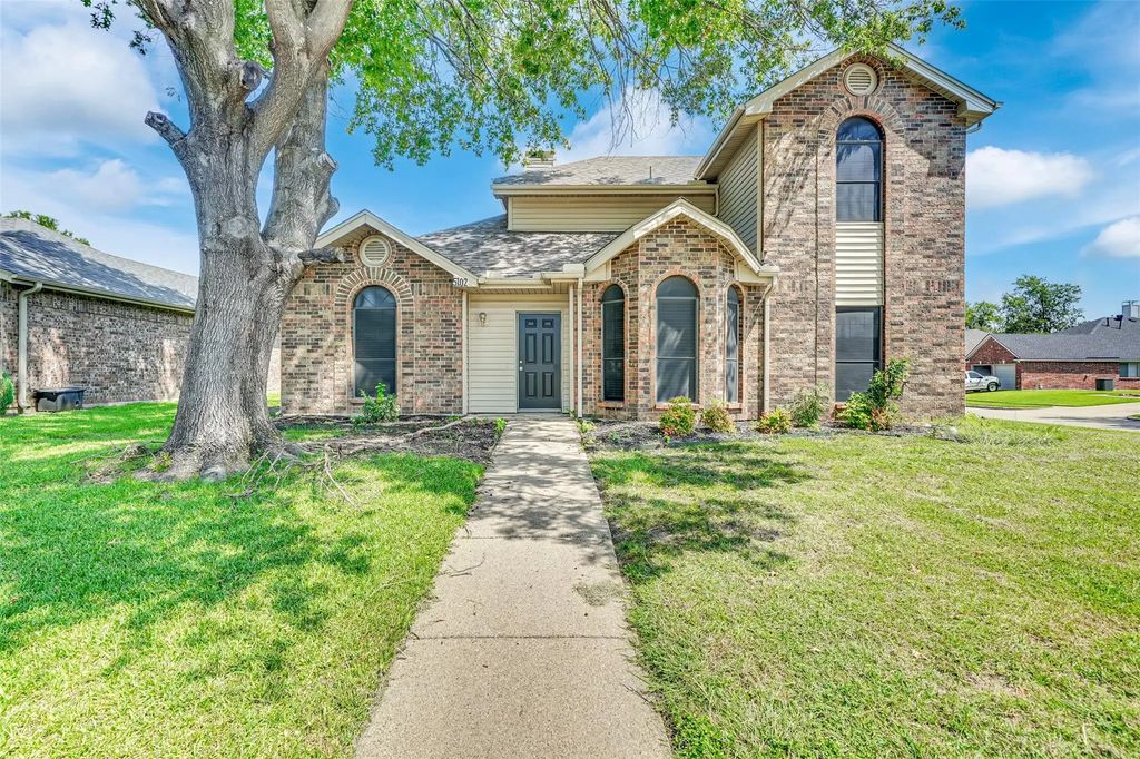5102 Wood Creek Lane, Garland