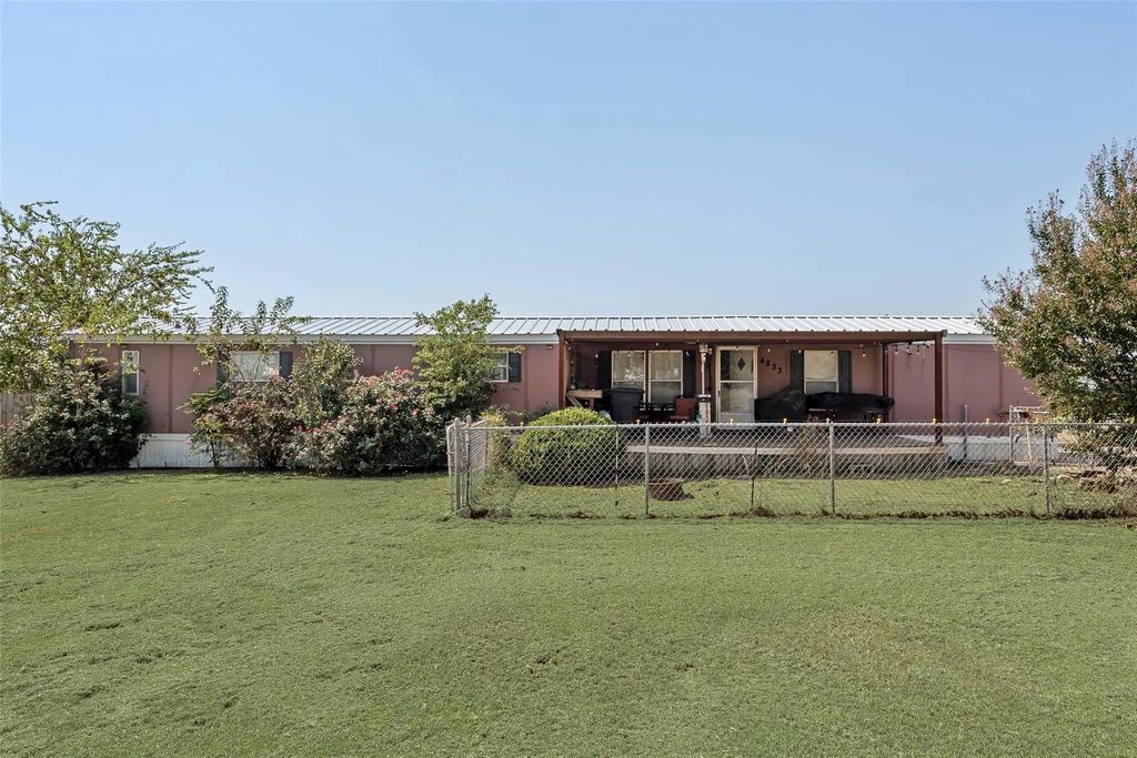 4233 W Fm 917, Joshua