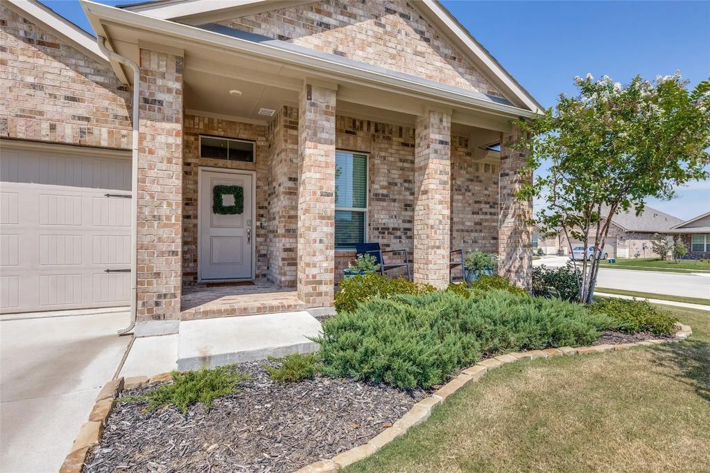 1900 Gill Star Drive, Haslet