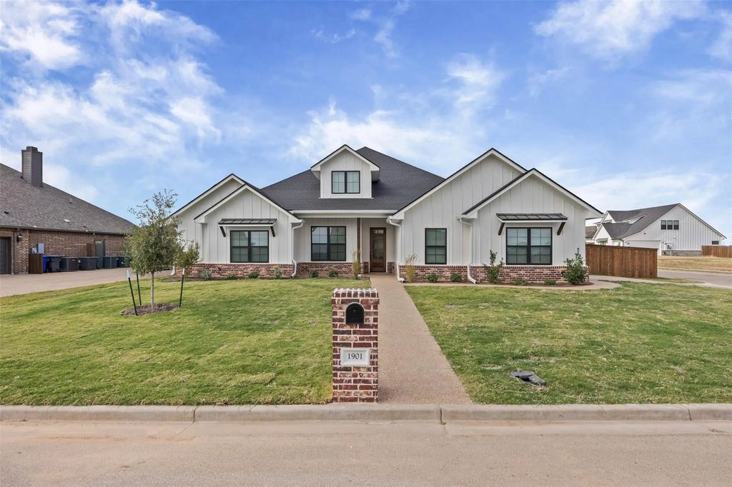 1901 Angelus Street, Waco