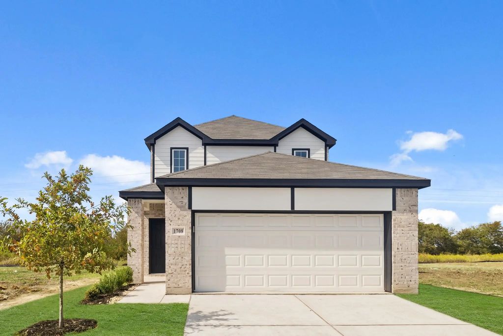 1708 Romans Road, Ennis