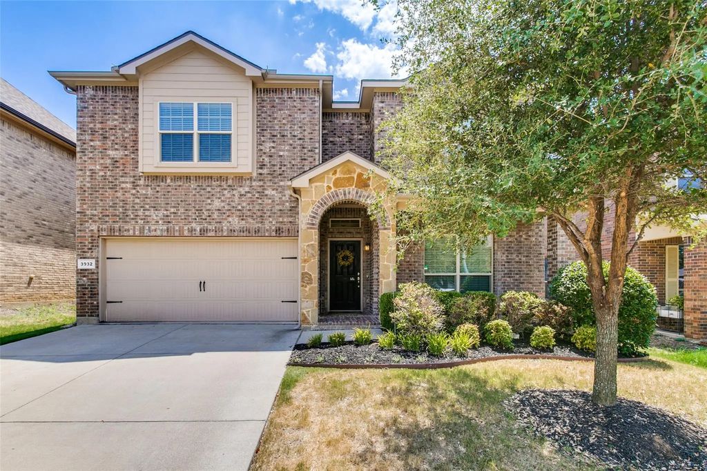 3932 Lazy River Ranch Road, Fort Worth