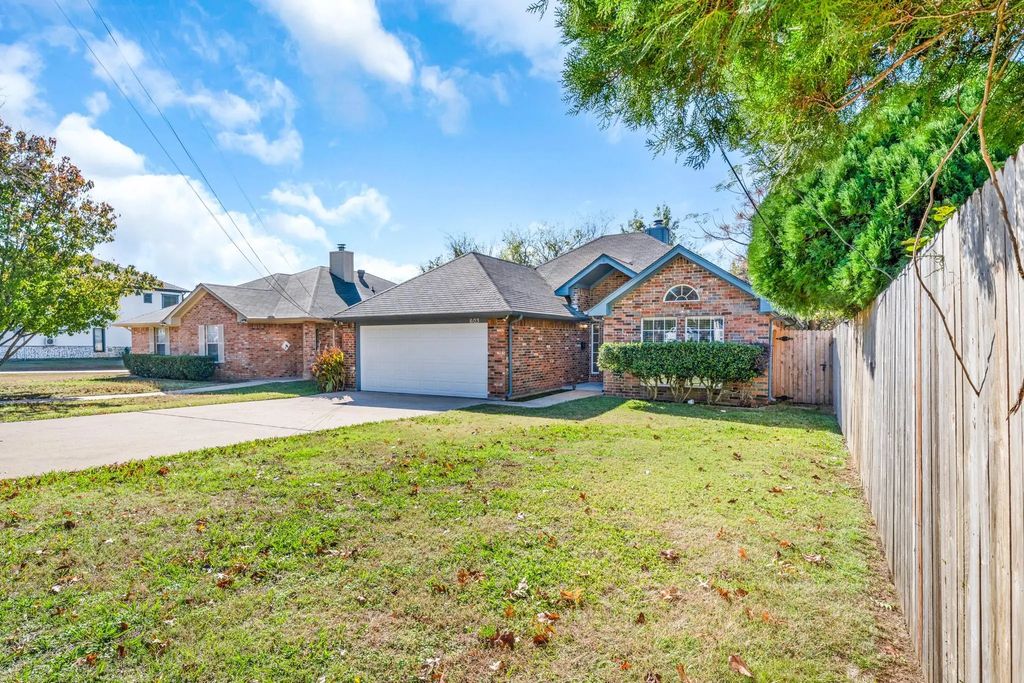 603 Lawrence Avenue, Terrell