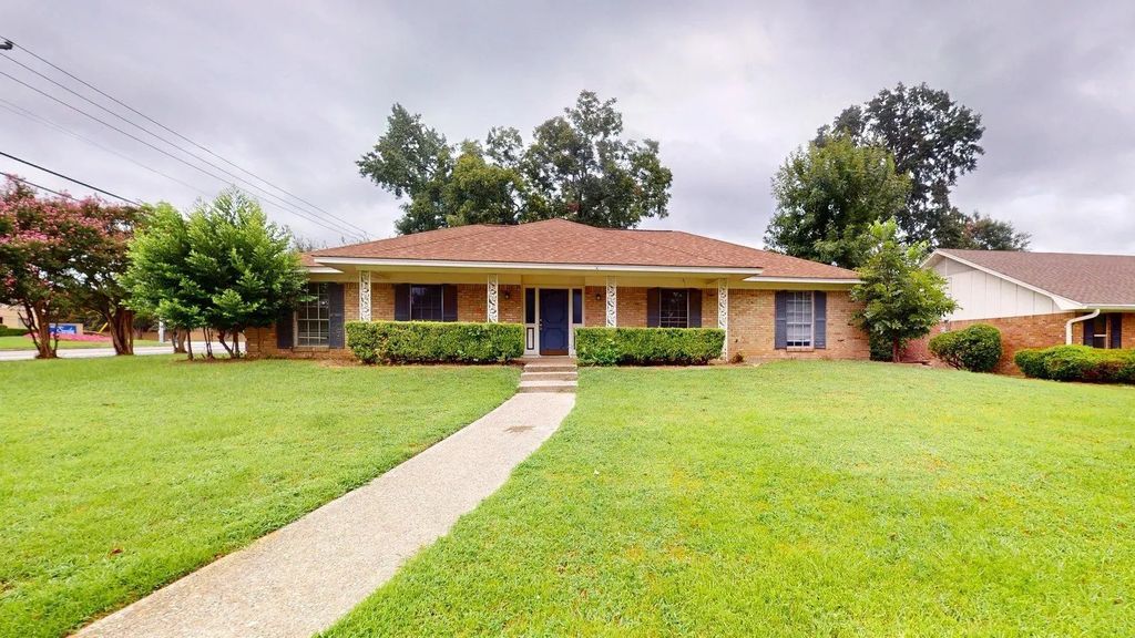 1004 Kingspark Dr, Tyler
