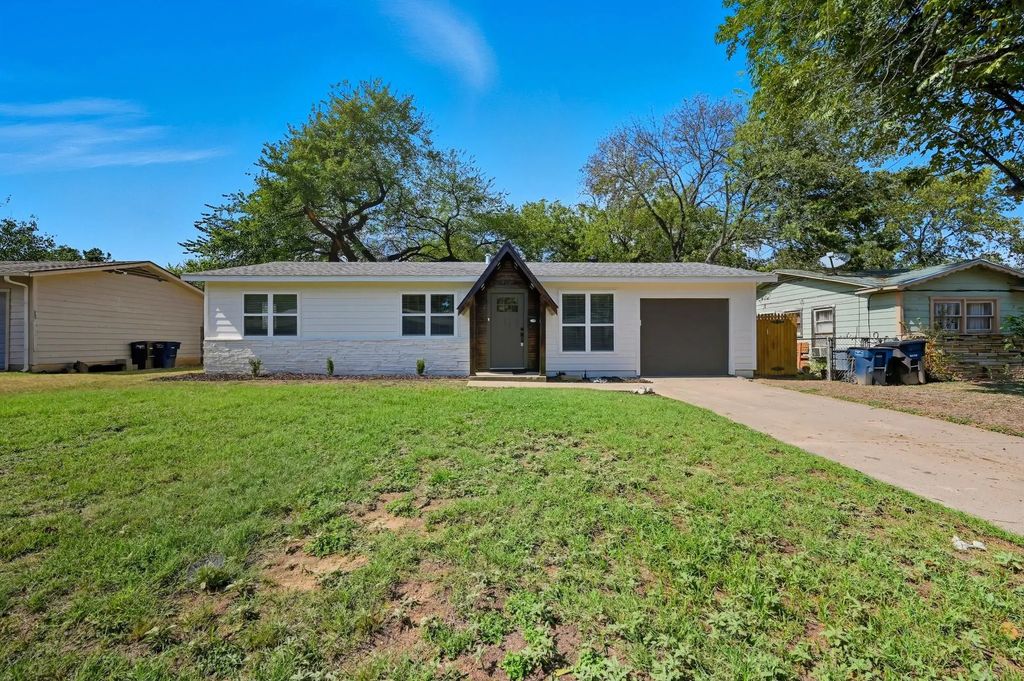 3569 Regal Road, Fort Worth