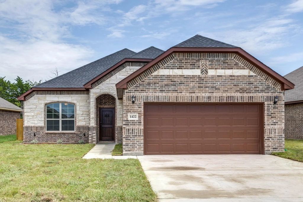1422 Avenue C, Grand Prairie