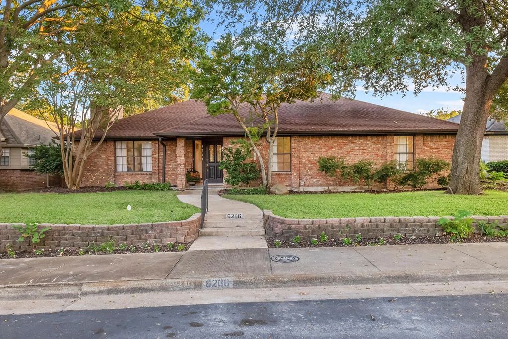 6206 Berthoud Pass, Dallas