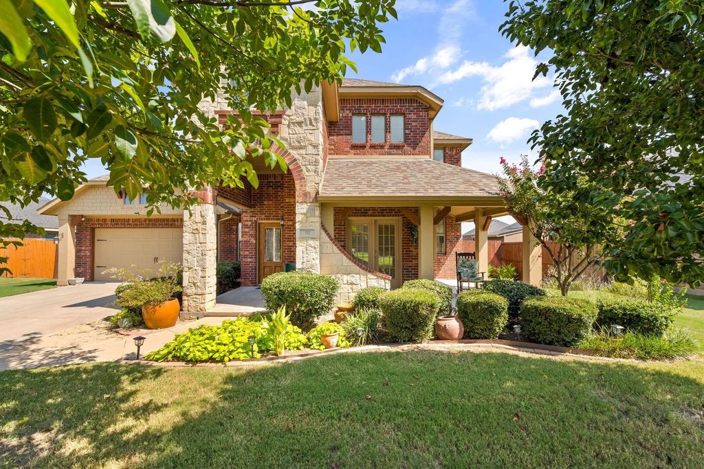 111 Sumac Drive, Waxahachie