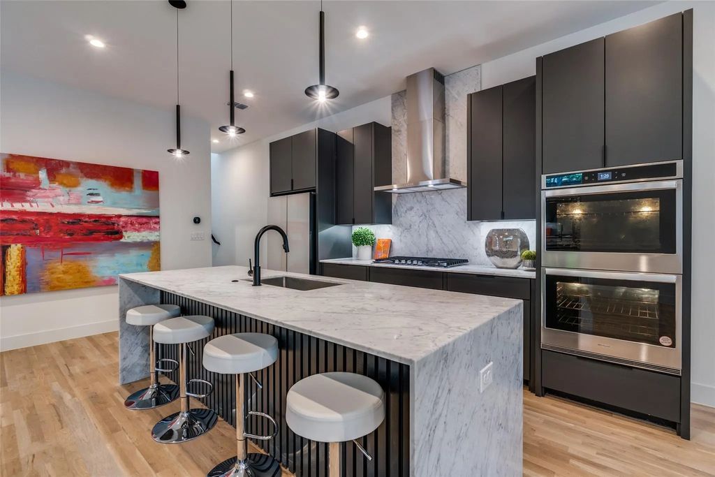 5128 N Hall Street, Dallas