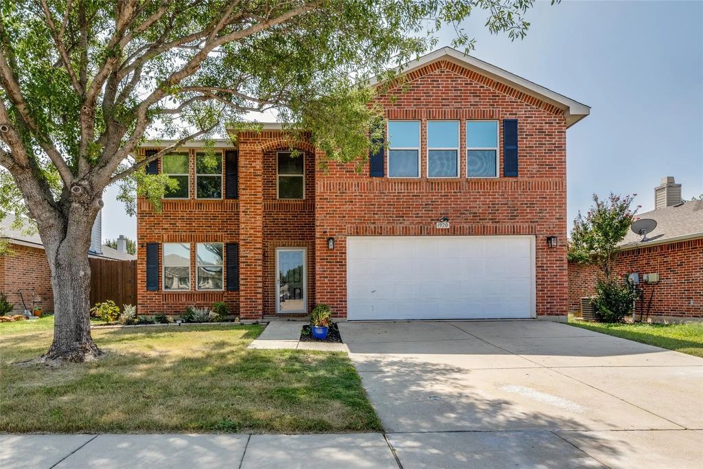 1920 Riverchase Lane, Fort Worth