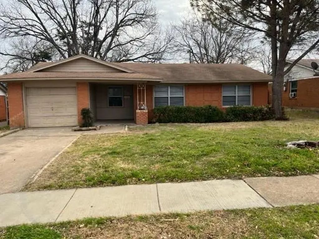 1909 Dorothy Drive, Grand Prairie
