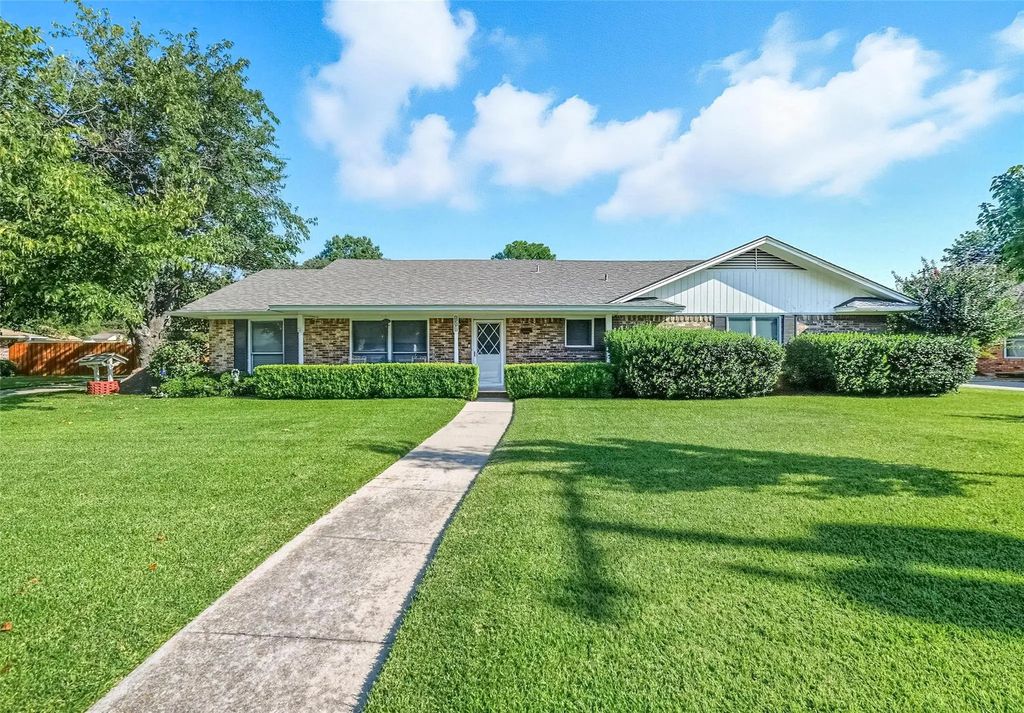 428 Mimosa Drive, Denton