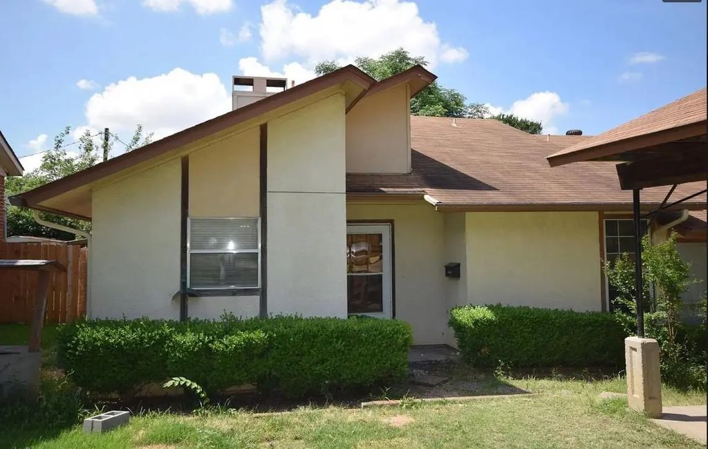 1316 Rosemon Avenue, Carrollton